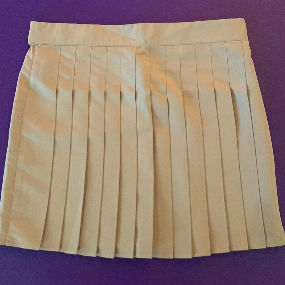 Pleaded skirt